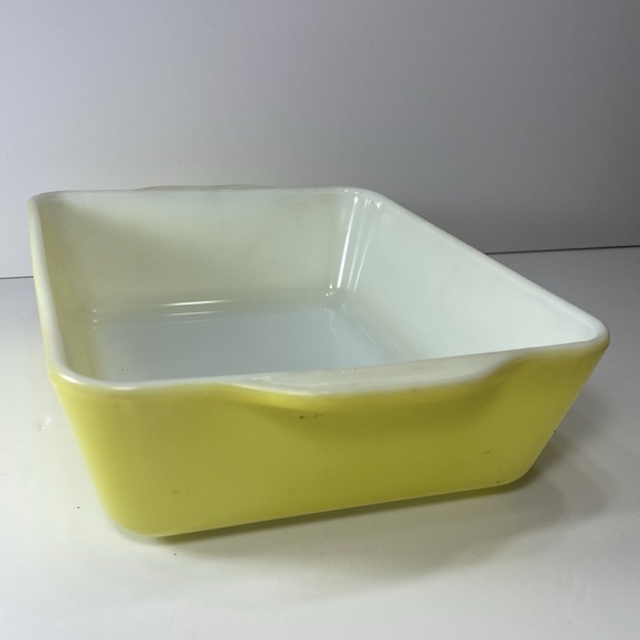 Pyrex 503-B C-7 Yellow - Picture 1 of 9